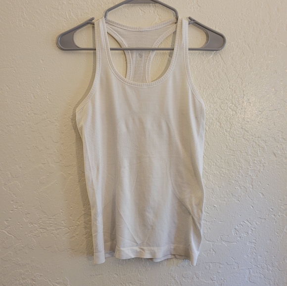 lululemon athletica Tops - Lululemon Swiftly Tech Tank Top Size 4